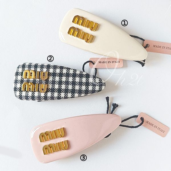 新作もセール価格！ミュウミュウ ヘアクリップ 偽物パテントレザー ヘアクリップ 5IF092