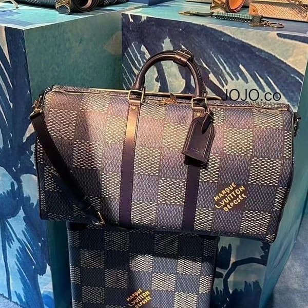 【カラバリ豊富】ルイヴィトン キーポル・バンドリエール 50 バッグ 偽物 N40861