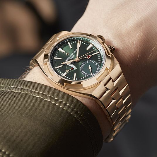 追跡付ヴァシュロン・コンスタンタン オーヴァーシーズ・デュアルタイムB965