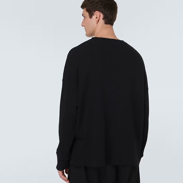 ロエベ オーバーサイズ コピー ロングスリーブ Tシャツ H526Y22XAY