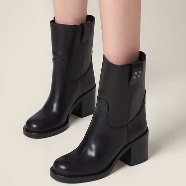 ミュウミュウ スモークレザー アンクルブーツ 5u966d_070_f0002_f_075