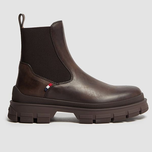 今注目アイテム!モンクレール hevea 偽物 チェルシーブーツ j209a4f00090m4516257