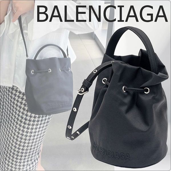 バレンシアガ ドローストリング 偽物 ショルダーバッグ☆656682