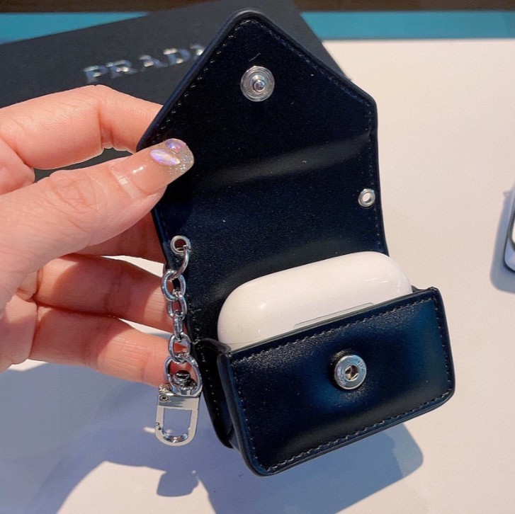 プラダ AirPods Pro ケース コピー 2色 24111303