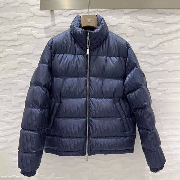 ディオール オブリークダウンジャケット 偽物 943c449a4462