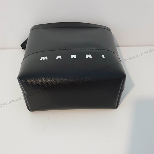 マルニ 偽物 クロスボディバッグ ドローストリングストラップ SBMQ0068A0P576900N99