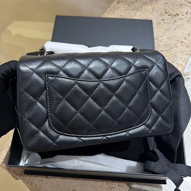 高級ブランドミニマトラッセ新サイズ シャネル ミニ フラップ バッグ AS5219 Y04059 94305