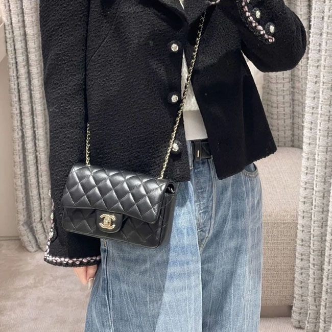 高級ブランドミニマトラッセ新サイズ シャネル ミニ フラップ バッグ AS5219 Y04059 94305