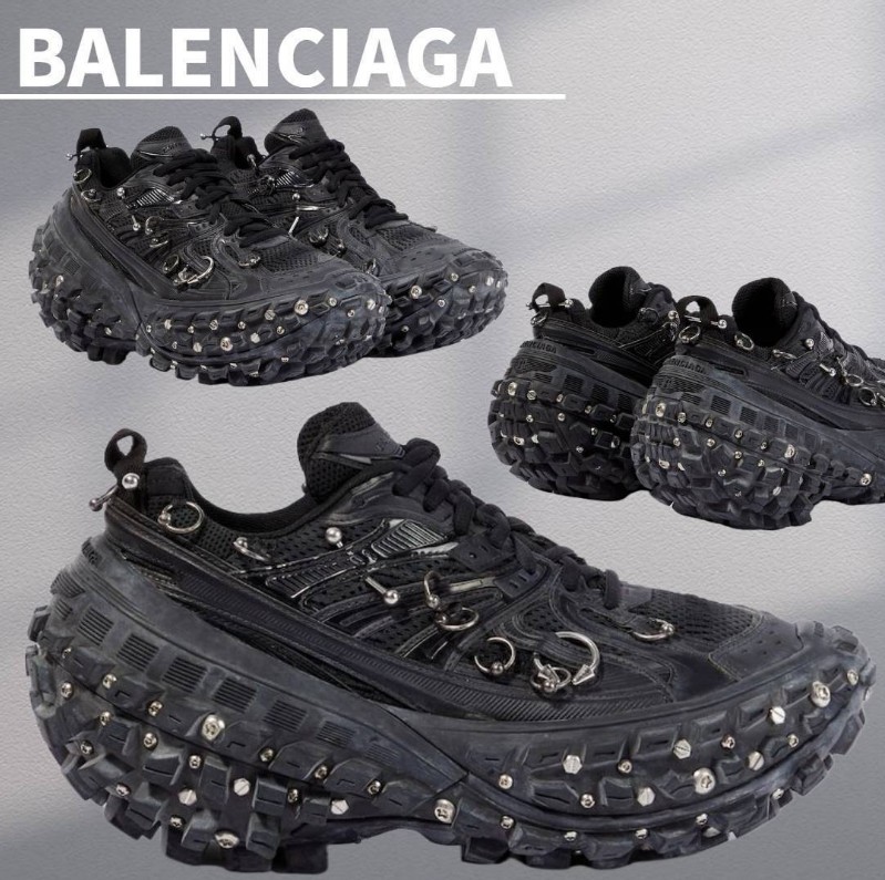 人気★関税込【バレンシアガ】piercing バウンサー スニーカー 25011701