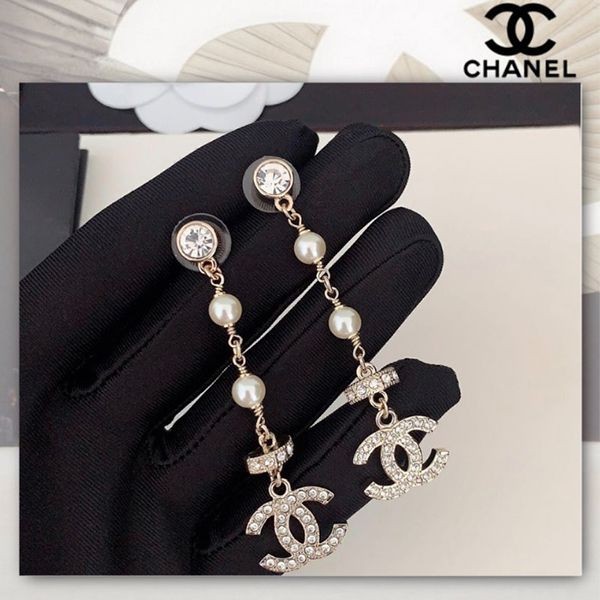 トレンド最先端《揺れるチェーンがエレガント☆》シャネル ピアス 偽物 ココマーク 2連 ABE649 B18245 NZX60
