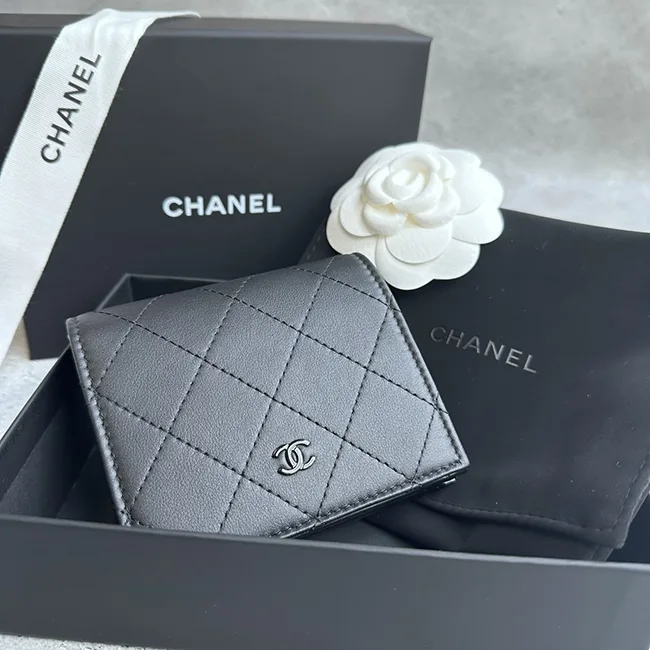 定番シャネル 折りたたみ財布 コピー オールブラック AP3817 B15615 94305