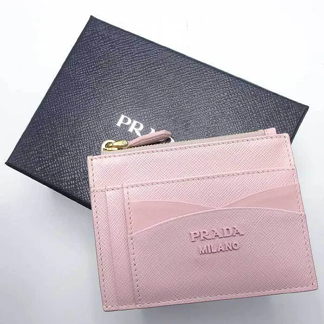 高級感溢れるプラダ サフィアーノ n級品 ロゴ フラグメントケース 1MC067
