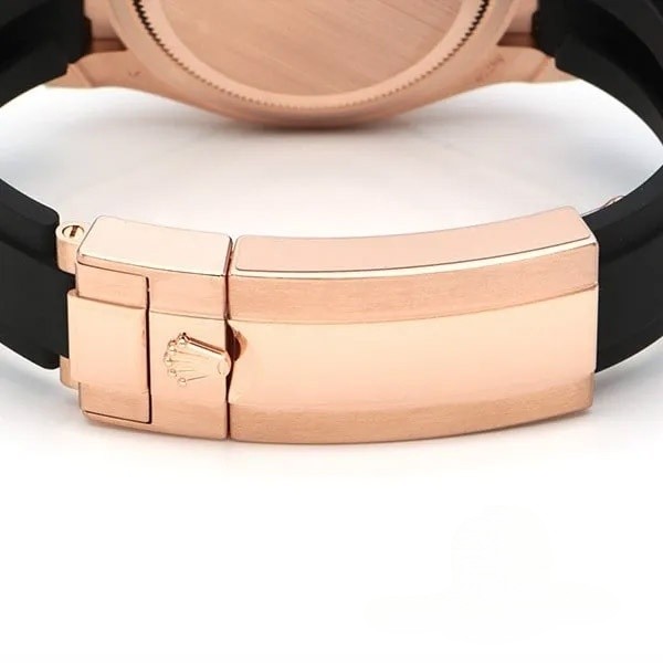 先取り！2023年新作 ロレックス コスモグラフ デイトナ コピー エバーローズゴールド・セラミック ブライトブラック/サンダスト 126515LN