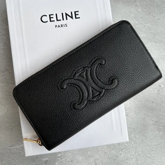 セリーヌ TRIOMPHE ラージ ジップウォレット コピー 10K543FOW.38NO