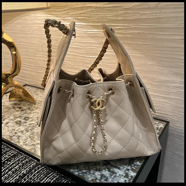 2025 大人気シャネル ホーボー バッグ スモール AS5293