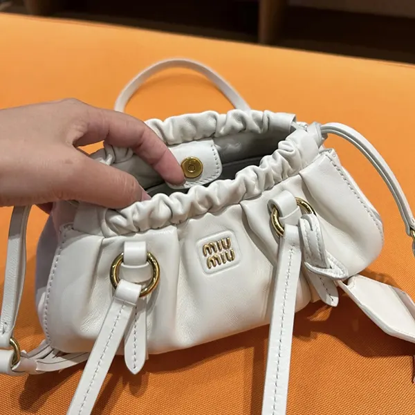 【可愛い☆】ミュウミュウ ショルダーバッグ コピー ジョワ ミニ 25041011