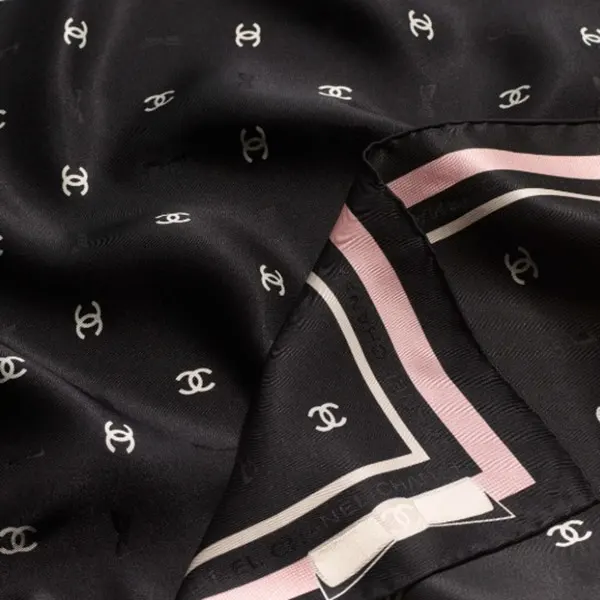 累積売上総額第1位!【ロゴ好き必見♡】シャネル コピー スカーフ 総柄 AAA777-B19447-NAFFW