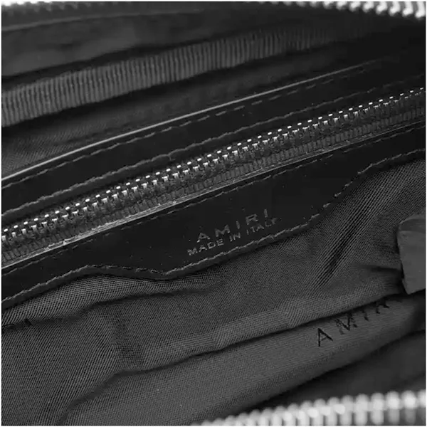 超希少！アミリ 並行輸入品 Bandana カメラバッグ ami211511