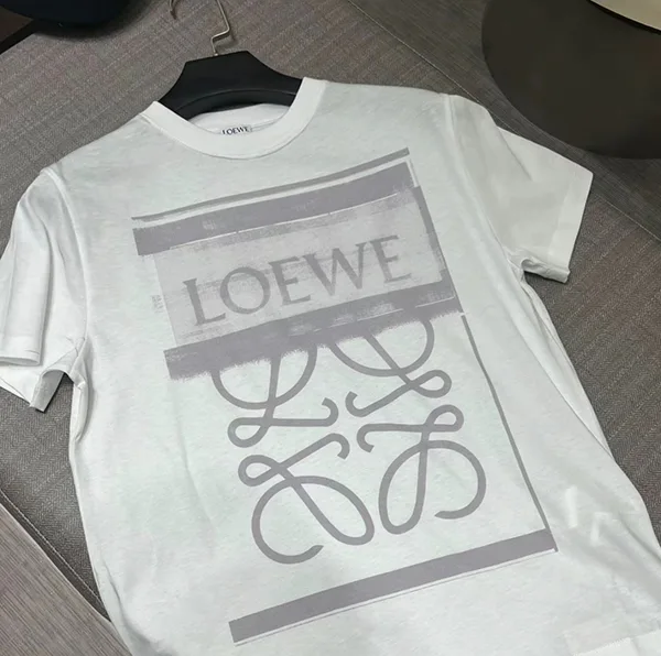 エレガント ロエベ アナグラム ロゴ Tシャツ 偽物 loe25582