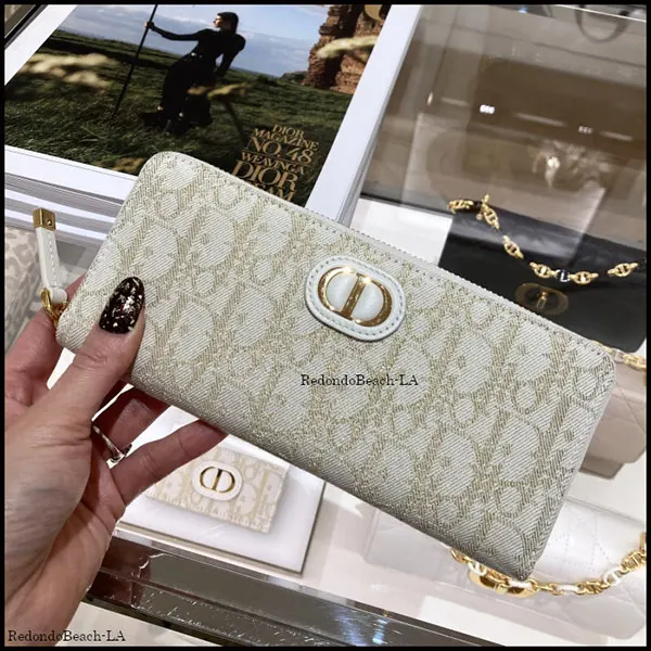 【エレガントな毎日を】ディオール★30 Montaigne Voyageur 偽物★長財布 25060509