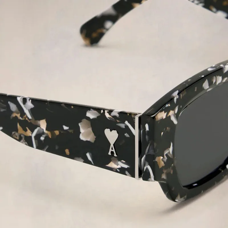 パロディアミ パリス AMI DE COEUR クラシカル サングラス パロディ 4色 ami0616