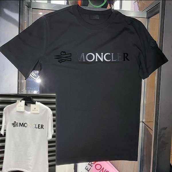 追跡付モンクレールグラデーション 加工レタリングTシャツ 偽物【各色】m081201