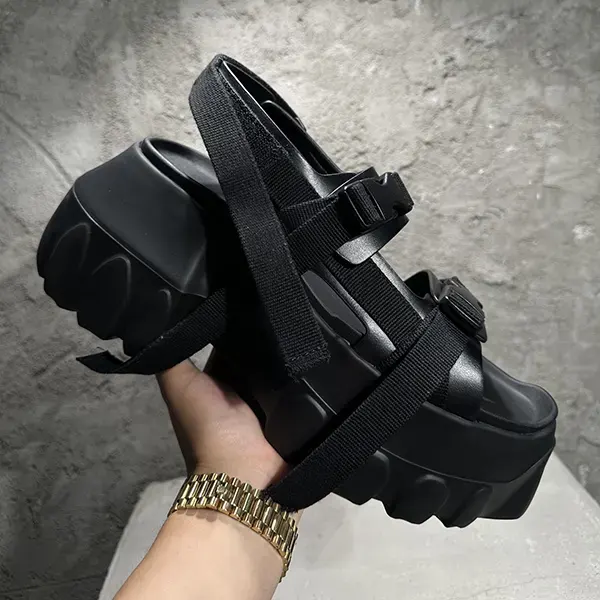 リックオウエンス コピーメガ トラクター レザーサンダル w25073101