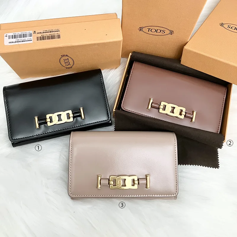 トッズ スーパーコピー Tタイムレス 三つ折り財布 3色 XAWCHNB3300KETS203