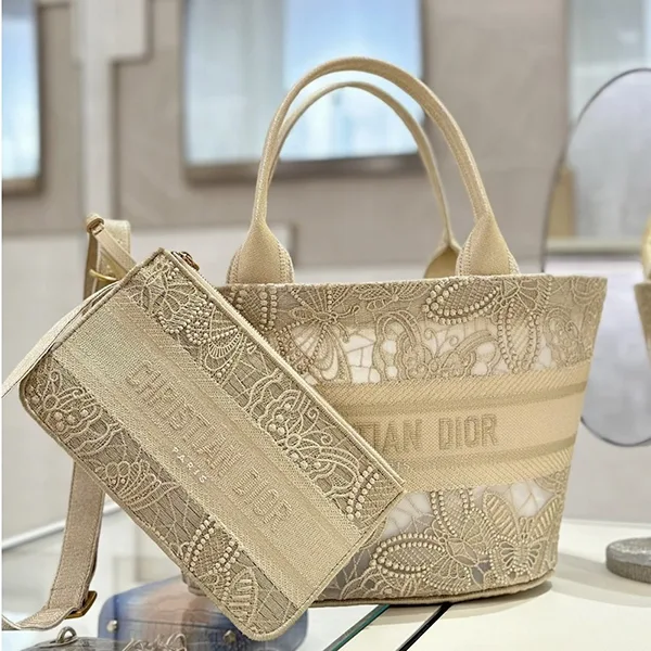 完売必至のカラーディオール ハットバスケットバッグ コピー M1328CESB01EU