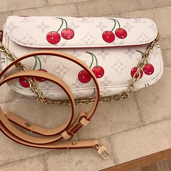 【即発】ルイヴィトン × TM アイビー チェーンウォレット 偽物 M14239