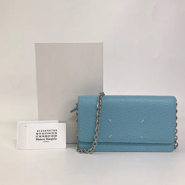 【かわいくて上品♪】メゾン マルジェラ ステッチチェーンショルダーバッグ SA3UI0008P4455