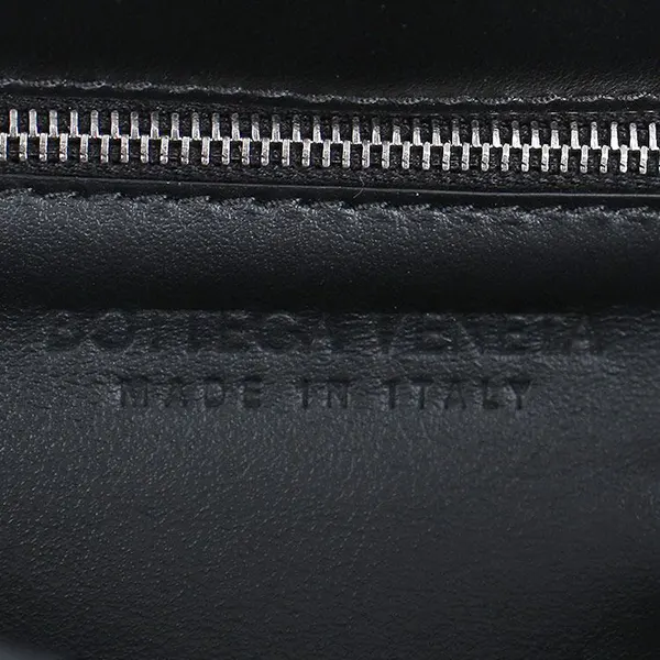 稀少ボッテガ カセット クロスボディバッグ 偽物 739351 VB1K0 8480