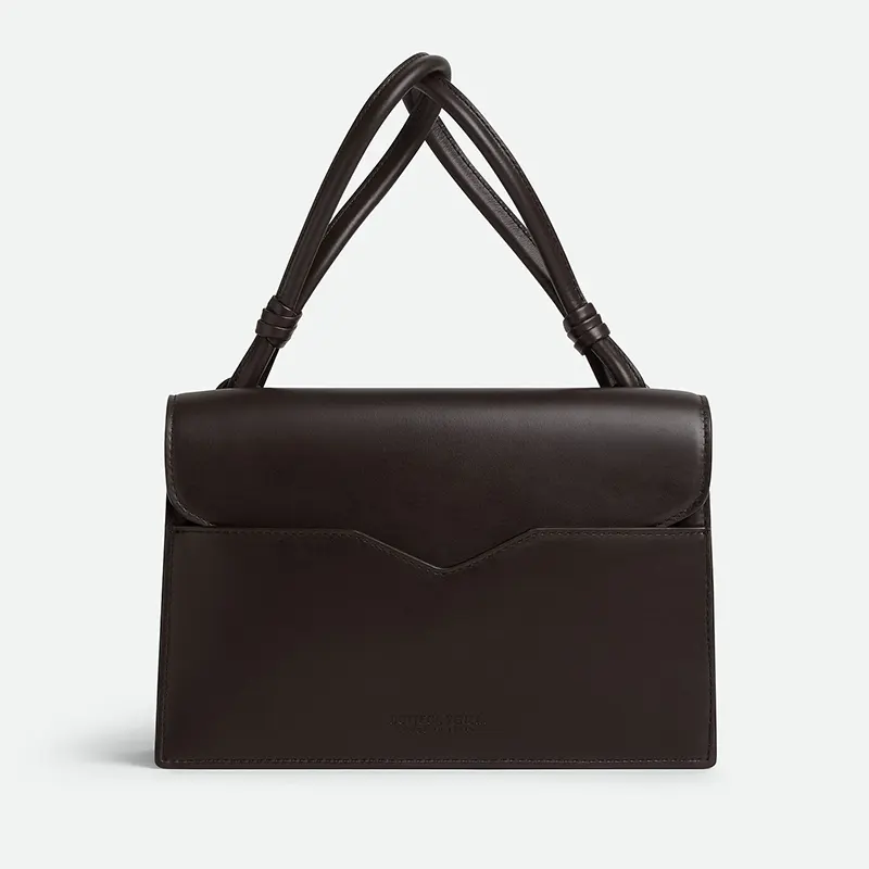 大人気のキュートさボッテガヴェネタ スムースカーフレザーのショルダーバッグ コピー商品 2色 bv20250802