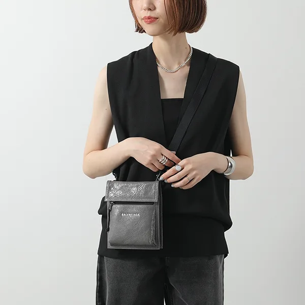 【かわいくて上品♪】バレンシアガ ショルダーバッグ パチモン 655982 1VG7X EXPLORER