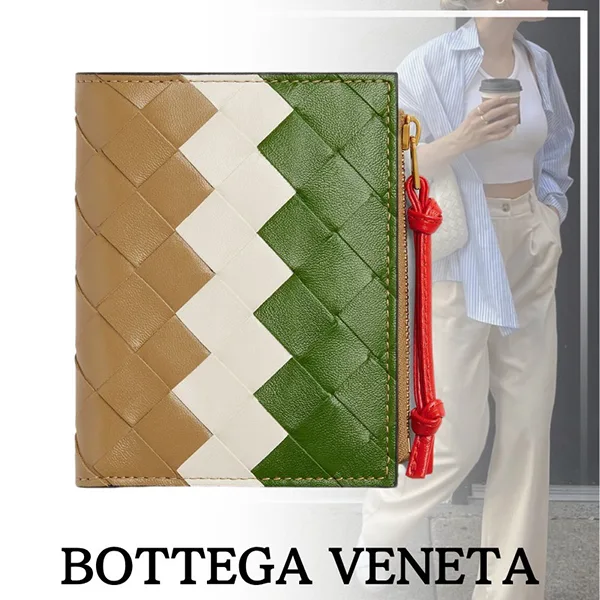 ボッテガヴェネタ コピー カーフレザー スモール 二つ折り財布 819090V4PX29865