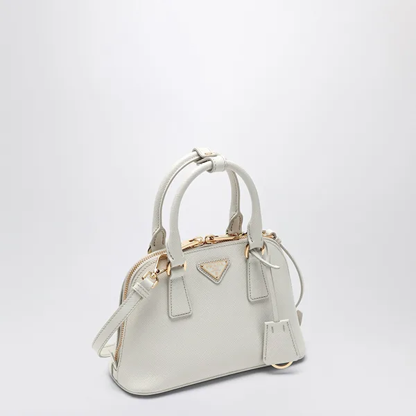 注目!プラダ サフィアーノ 偽物 レザー ミニバッグ ショルダー 1BA851_NZV