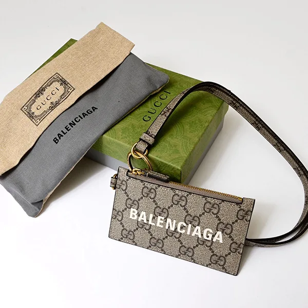 バレンシアガ グッチ カードケース コピー 681706 UQOAT 8969