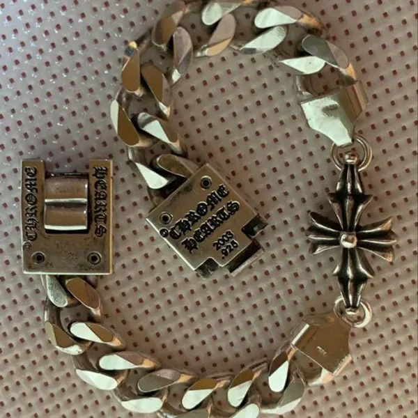 氷室京介 × クロムハーツ(ダイヤ入り)シルバーブレスレット (カスタム)ch2591024