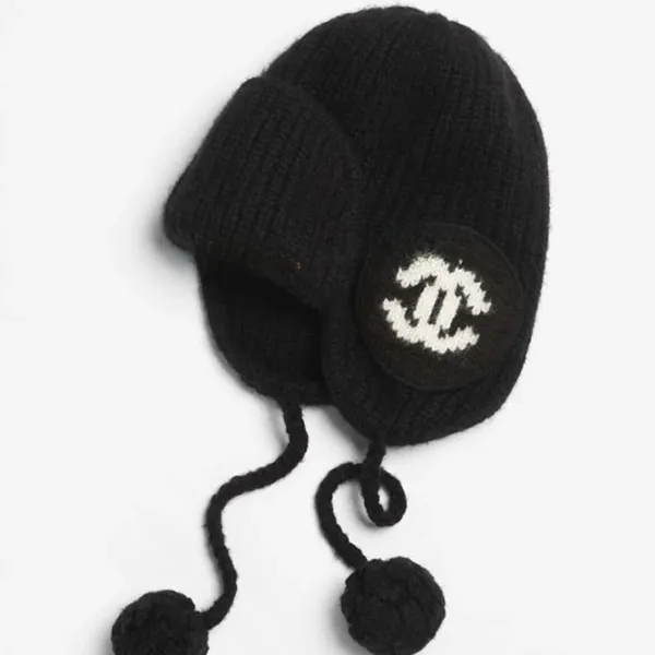 【手元に在庫有】超人気 シャネル ニット帽 帽子 コピー ココマーク ブラック ホワイト c25092902