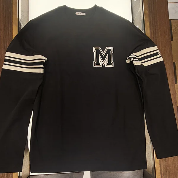 特別価格！モンクレール パチモン Mパッチ付きロンTシャツ K20918D0000589AYY999