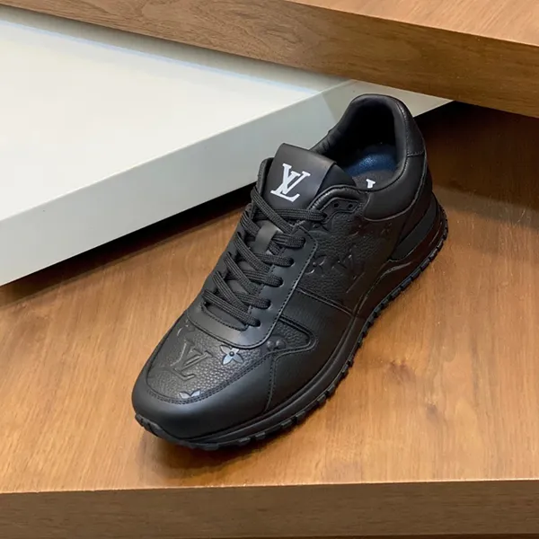 「メンズ限定」人気 ルイヴィトン ランアウェイ スニーカー コピー ブラック 1AILF6
