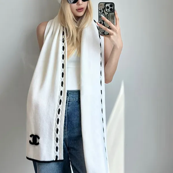 最新でオシャレ25A プレゼントにも人気 シャネル CCロゴ ストール マフラー コピー AAB111 B20763 U1258