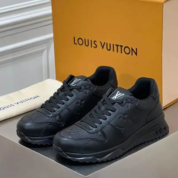 「メンズ限定」人気 ルイヴィトン ランアウェイ スニーカー コピー ブラック 1AILF6
