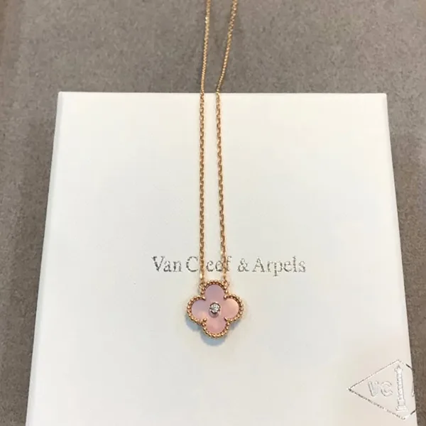 ヴァンクリーフ ホリデー 2025 限定 アルハンブラ ペンダント 希少 vs251003
