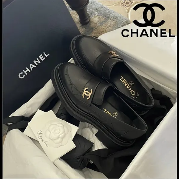 NEWカラー完売必須シャネル モカシン ローファー CCマーク G45074 B13329 94305