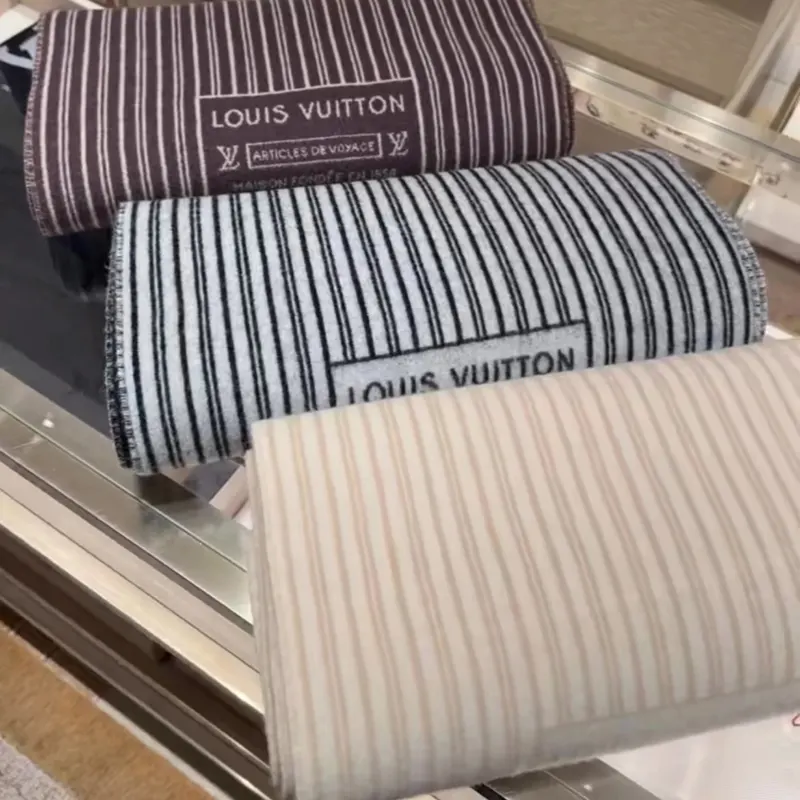 大人気!ルイヴィトン スカーフ マイ ネヴァーフル パーカー コピー商品 3色 M96492