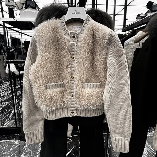 芸能人愛用モンクレール パディング入りカーディガン コピー2色 K20939B00040M1241