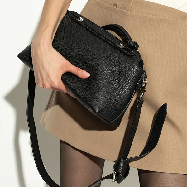 一目惚れアイテムフェンディ ミディアム バイ ザ ウェイ セレリア ブラック 8BL155ASU2F0GXN