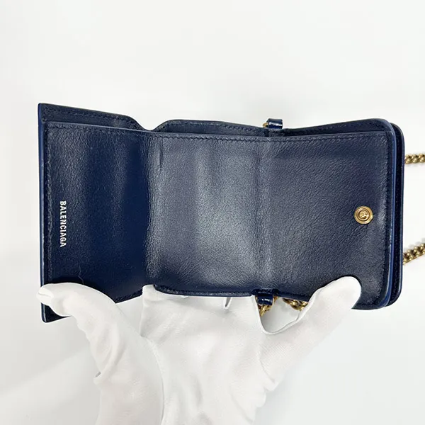 最安値挑戦【国内即発】バレンシアガ コピー/CASH クロコ チェーン付き三つ折り財布 6181451LRRM4623