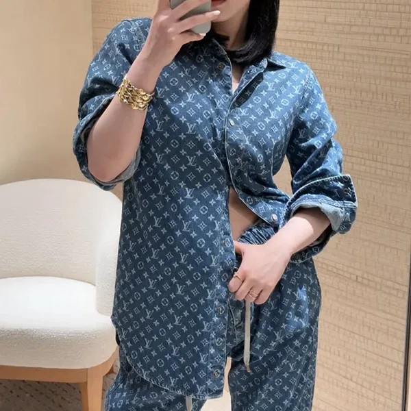 【1枚でサマになる】ルイヴィトン モノグラム デニムシャツ 1AI192